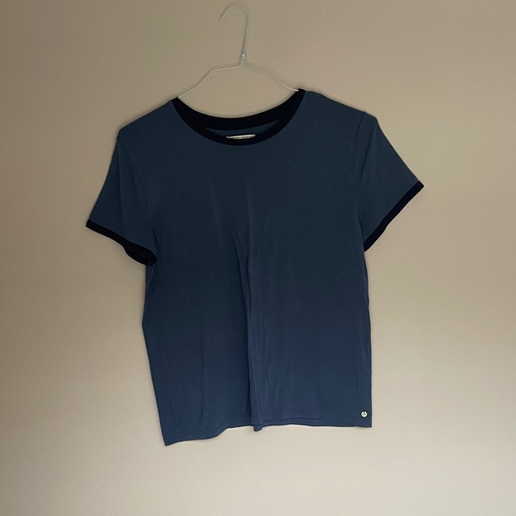 Abercrombie & Fitch Tops - Abercrombie and Fitch Cropped T Shirt